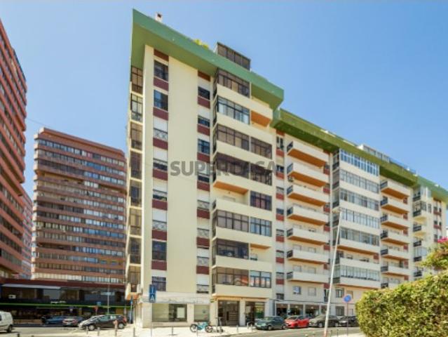 Casa venda em Nova Oeiras, Oeiras