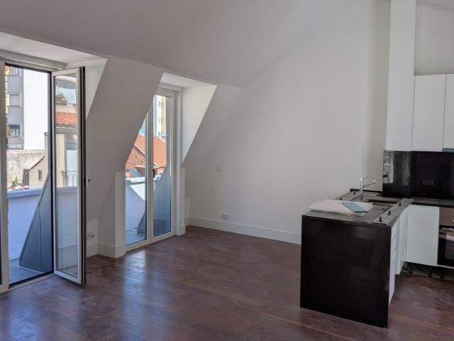 Apartamento alugar em São Vicente de Fora, Lisboa