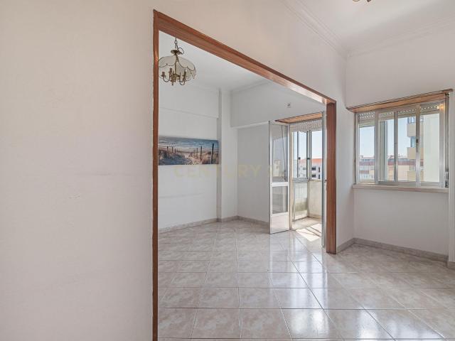 Apartamento venda em Almada, Setúbal