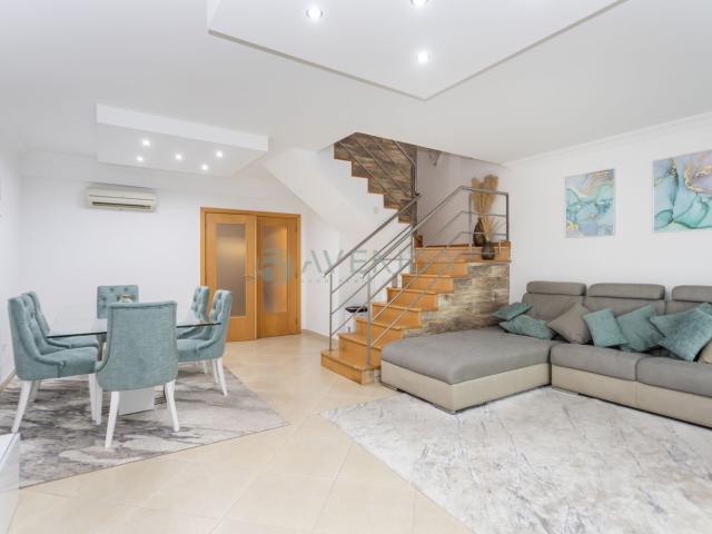 Apartamento venda em Palhais, Setúbal