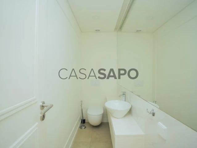 Apartamento alugar em Coração de Jesus, Lisboa