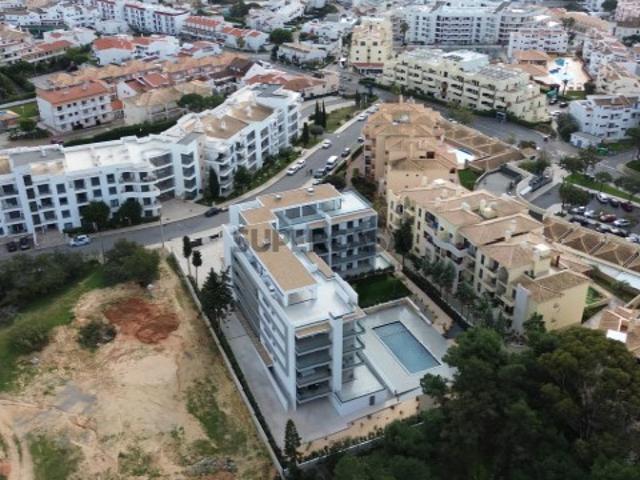 Casa venda em Albufeira e Olhos de Água, Albufeira