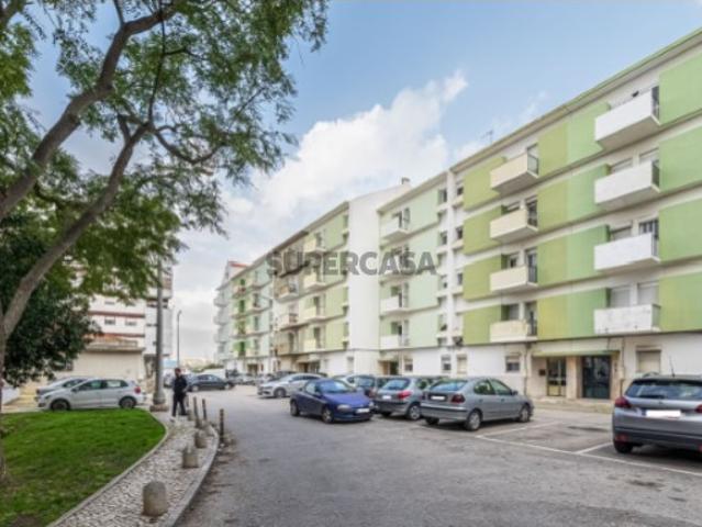 Casa venda em Cova da Piedade, Almada
