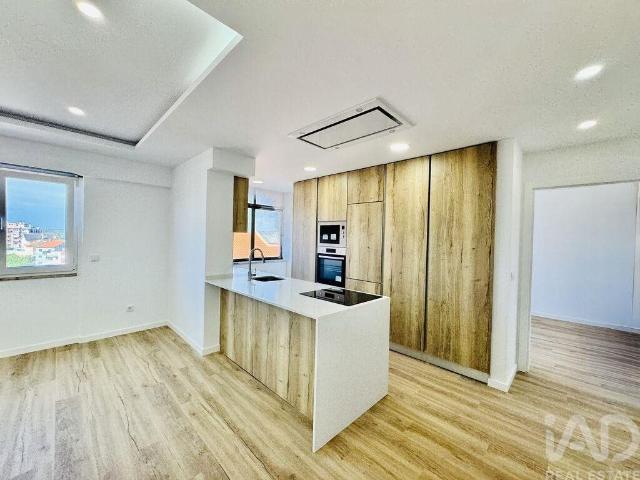 Apartamento venda em Cruz de Pau, Seixal