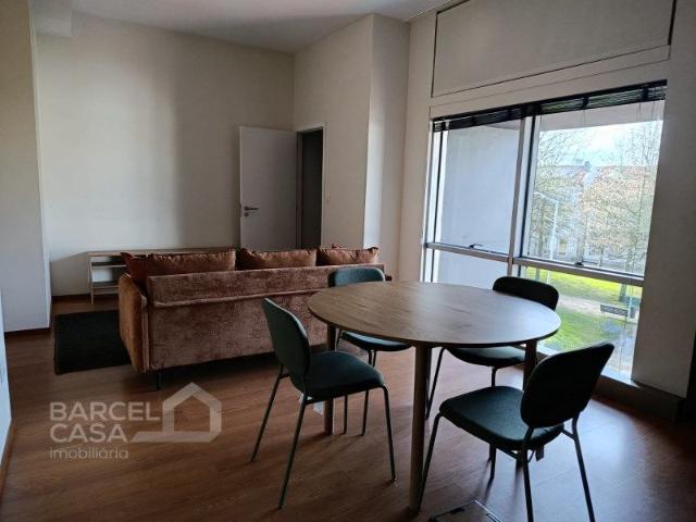 Apartamento alugar em Vila Frescainha (São Pedro), Arcozelo