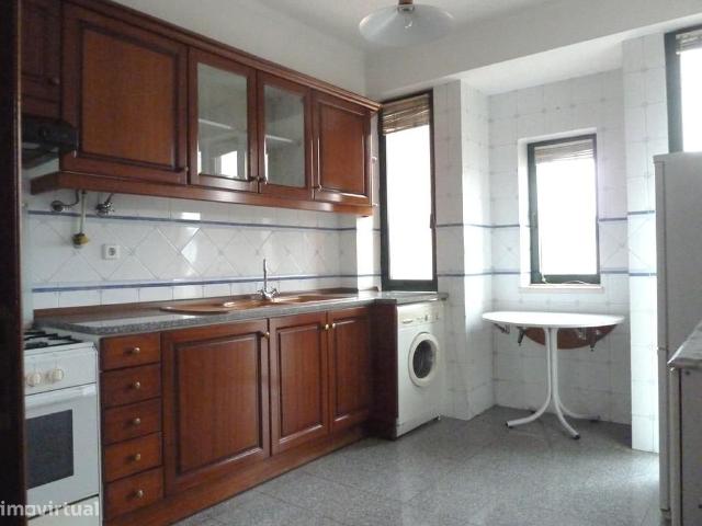 Apartamento alugar em Coimbra, Vale das Flores Apartamento alugar em Coimbra, Vale das Flores