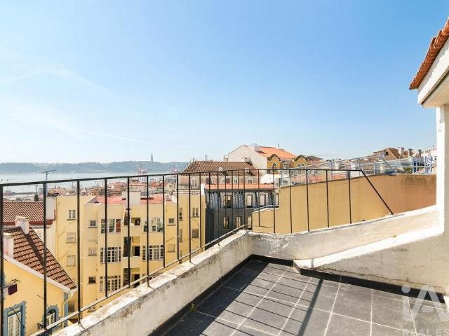 Apartamento venda em Estrela, Lisboa