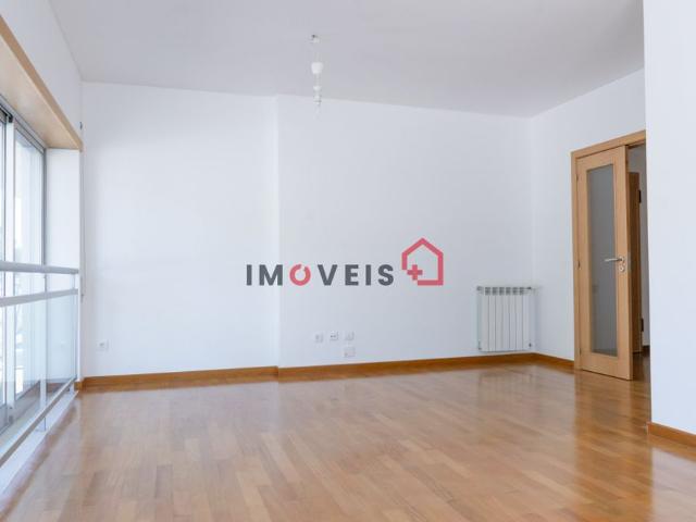 Apartamento alugar em Bairro dos Capuchos, Leiria