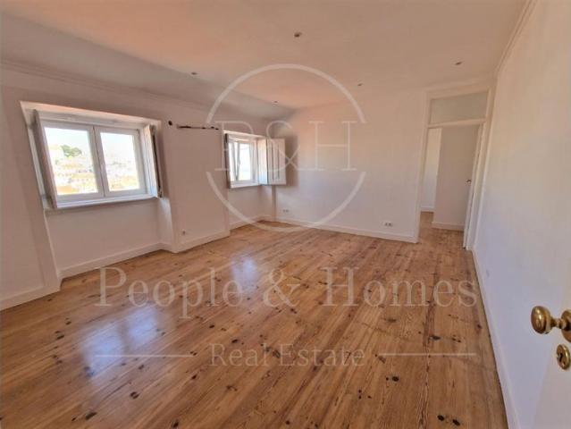 Apartamento alugar em Misericórdia, Lisboa