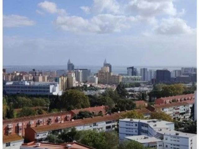 Apartamento alugar em Avenidas Novas, Lisboa