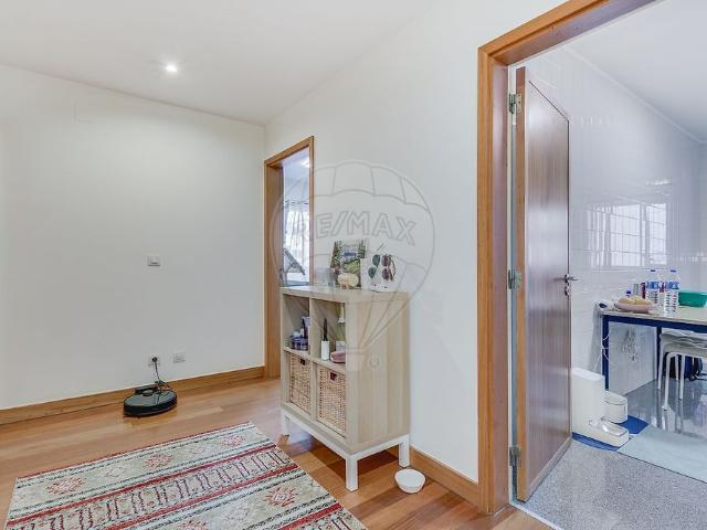 Apartamento alugar em Alto da Faia, Lisboa
