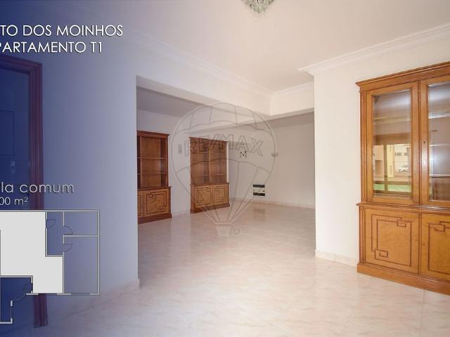 Apartamento alugar em São Domingos de Benfica, Lisboa