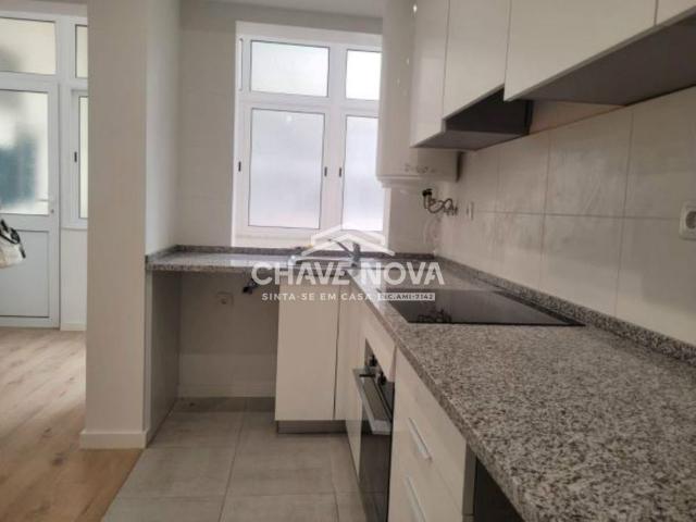 Apartamento alugar em Ponte de Frielas, Santiago Dos Velhos
