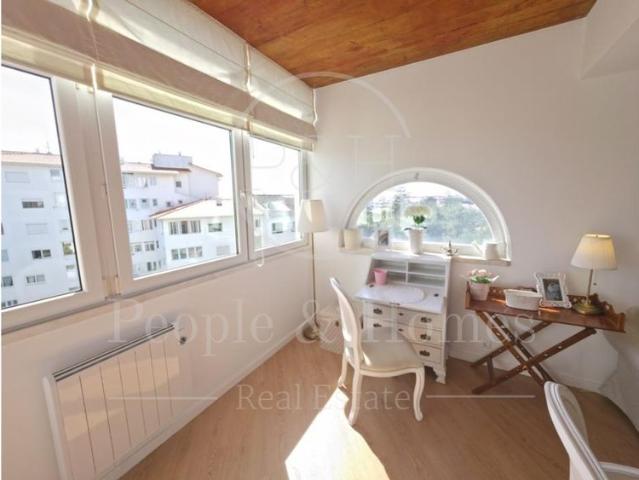 Apartamento alugar em Santo António do Estoril, Cascais