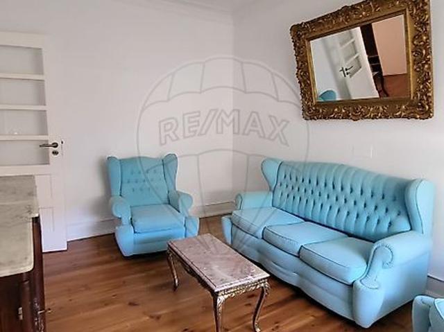 Apartamento alugar em Santiago Dos Velhos, Lisboa