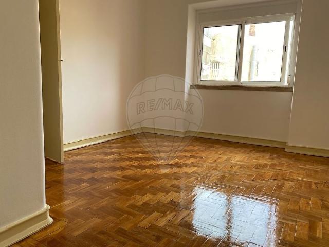Apartamento alugar em São Vicente de Fora, Lisboa