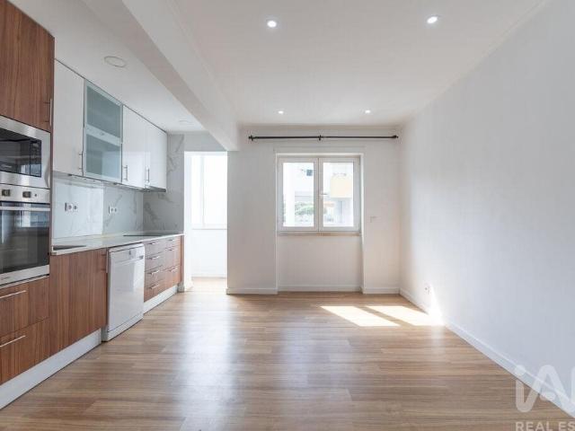 Apartamento venda em Patameiras, Odivelas