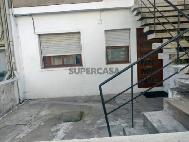 Casa venda em Oliveira do Douro, Vila Nova de Gaia