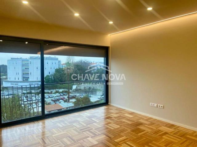 Apartamento alugar em Porto, Cedofeita