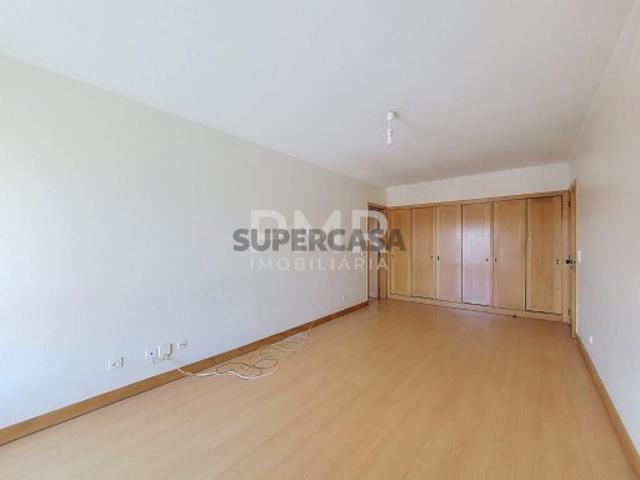 Casa venda em Santa Clara, Lisboa