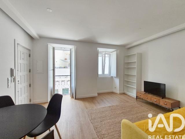 Apartamento alugar em São Mamede, Lisboa