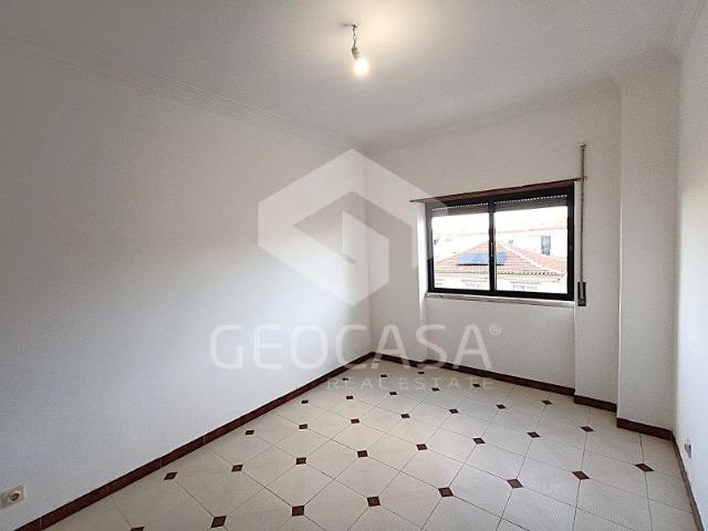 Apartamento alugar em Bairro do Campo da Bola, Almada