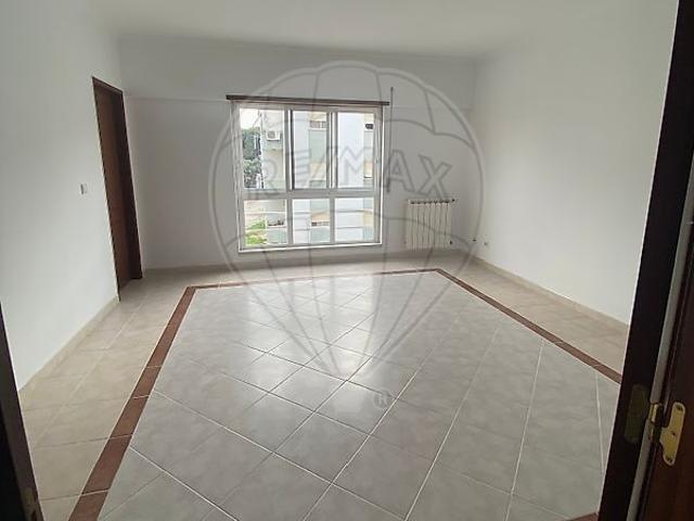 Apartamento alugar em Seixal, Setúbal