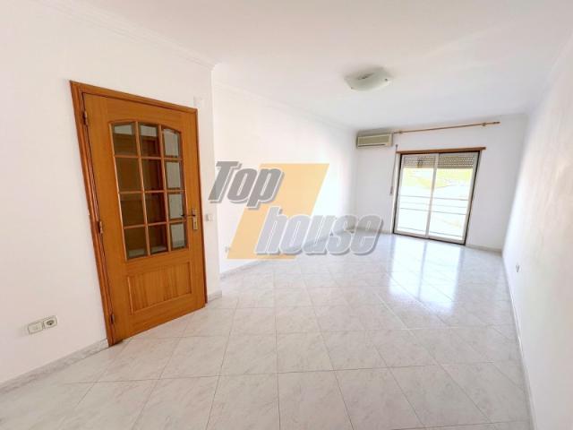 Apartamento alugar em Almada, Setúbal