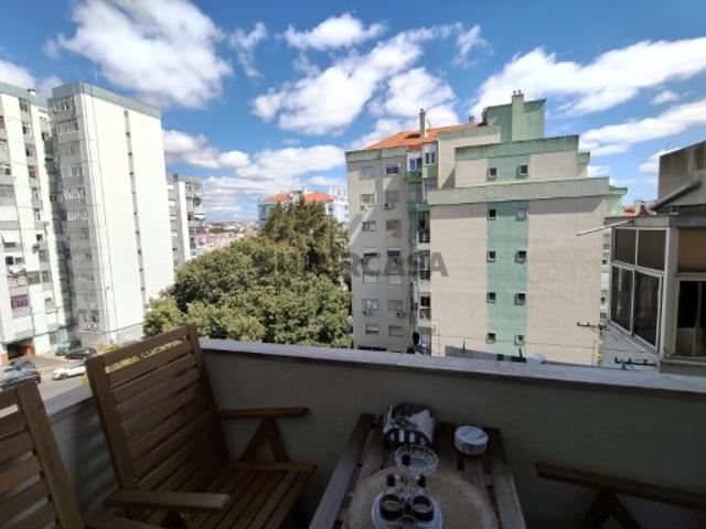 Casa venda em Damaia, Amadora