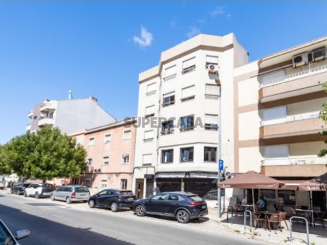 Casa venda em Cova da Piedade, Almada