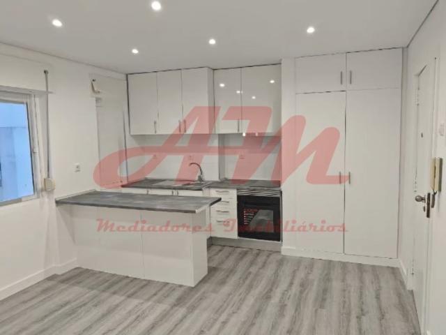 Apartamento venda em Amadora, Lisboa