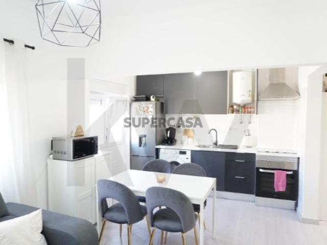 Casa venda em Torre da Marinha, Seixal
