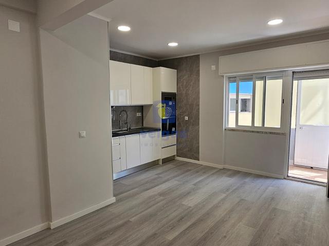 Apartamento venda em Amadora, Lisboa