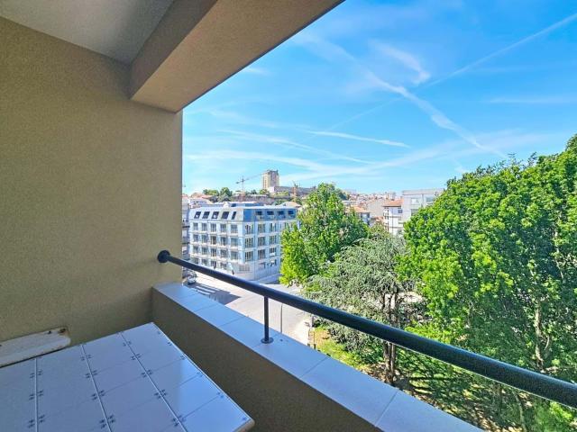 Apartamento venda em Porto