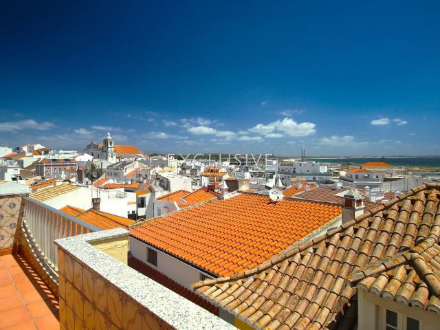 Apartamento venda em Bairro Operário, Lagos