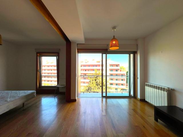 Apartamento alugar em São Mamede de Infesta, Porto