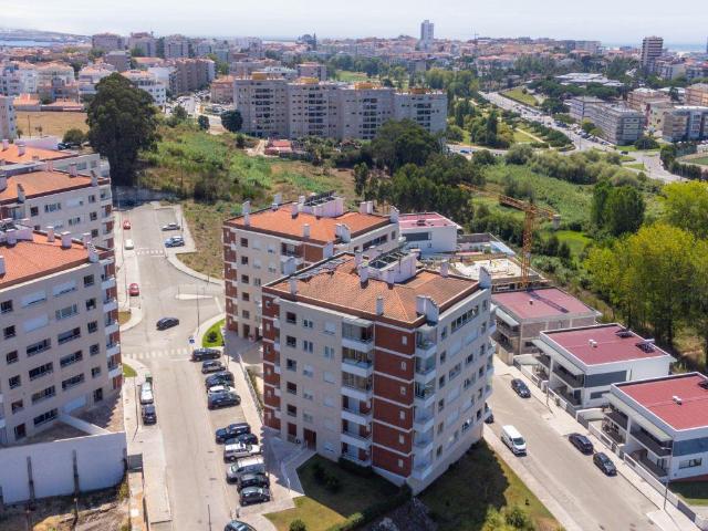 Apartamento venda em Bom Sucesso, Lomba do Poço Frio