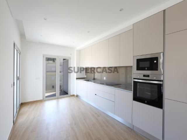 Casa venda em Pederneira, Leiria