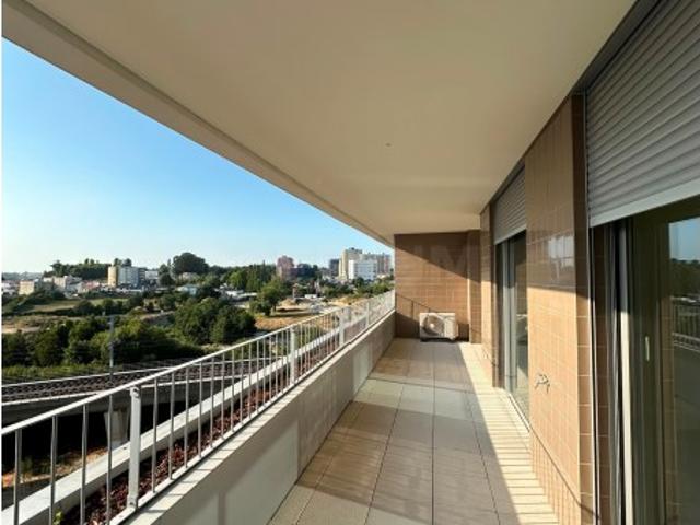 Apartamento alugar em Cidade da Maia, Porto