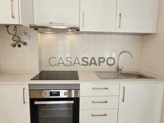 Apartamento alugar em Ginjal, Almada