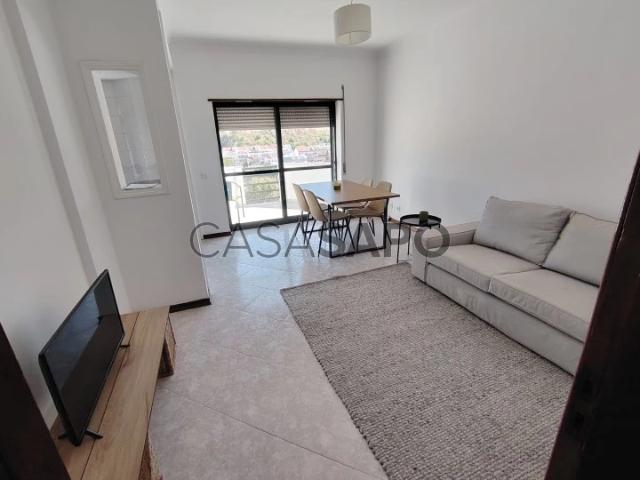 Apartamento alugar em Santo António da Caparica, Almada