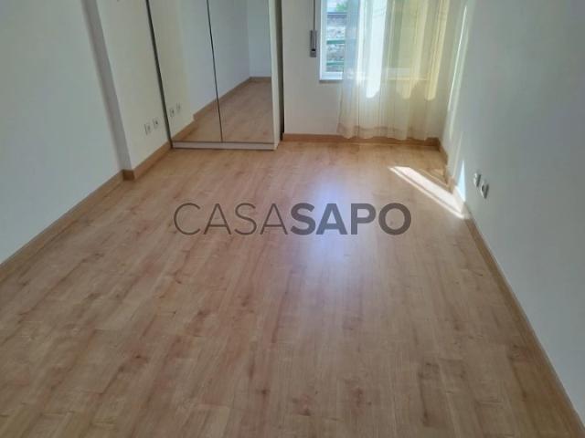 Apartamento alugar em Alembrança, Almada