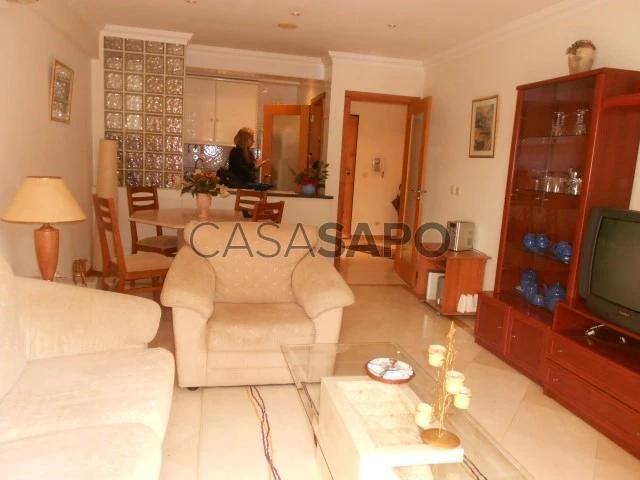 Apartamento alugar em Bairro do Rosário, Cascais