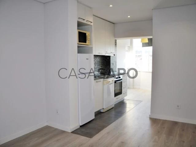 Apartamento alugar em Coimbra (Sé Nova, Santa Cruz, Almedina e São Bartolomeu), Coimbra