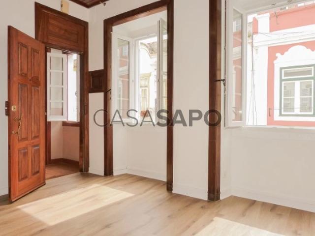 Apartamento alugar em Estrela, Lisboa