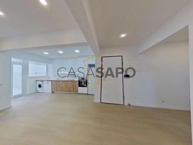 Apartamento alugar em São Vicente de Fora, Lisboa