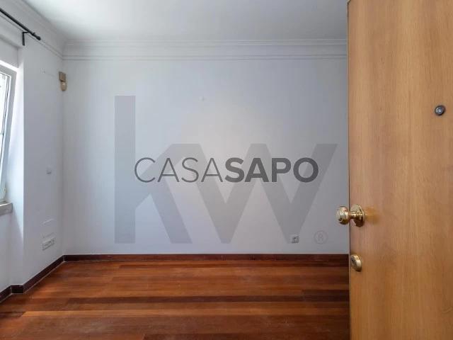 Apartamento alugar em Estrela, Lisboa