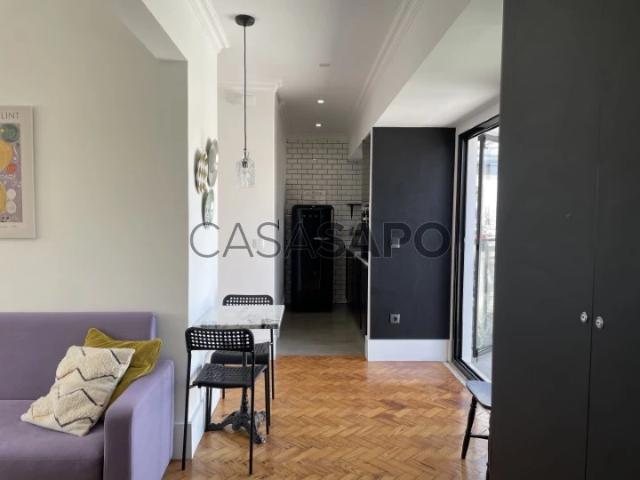 Apartamento alugar em Casal Ventoso, Lisboa