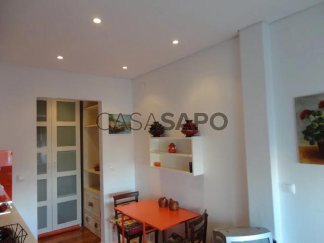 Apartamento alugar em Bairro de São Miguel, Lisboa