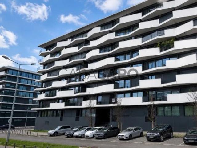 Apartamento alugar em Célula F, Lisboa
